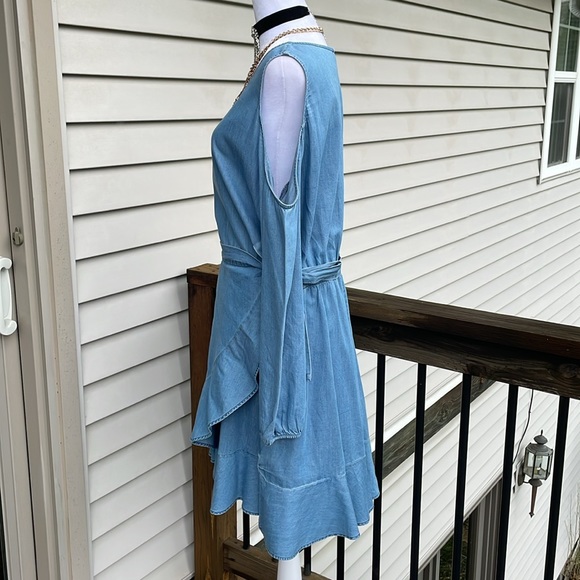 Cute Denim Dress by Express - Picture 5 of 16